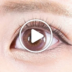 /product/575/_商品サムネイル_ベリーブラウン着用動画 ちゅるんと甘めな定番ブラウン｜カラコン ワンデー